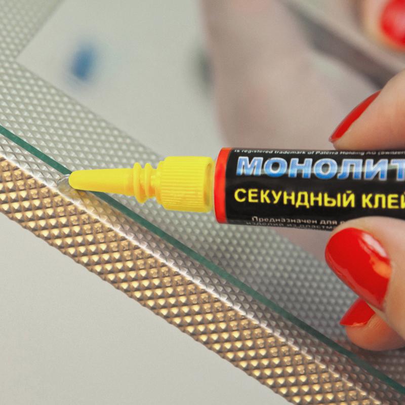Чем приклеить стекло к металлу: какой клей лучше выбрать?